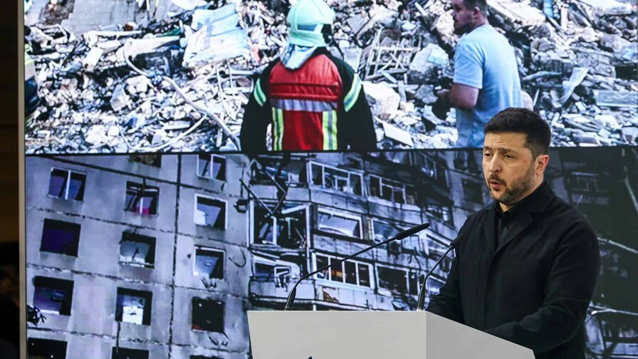 Zelenski en M&uacute;nich: Dennos dos meses de alto el fuego e iremos a elecciones