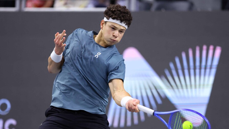 Zverev se despide de Halle tras caer en semifinales ante un implacable Fritz Zverev se despide de Halle tras caer en semifinales ante un implacable Fritz