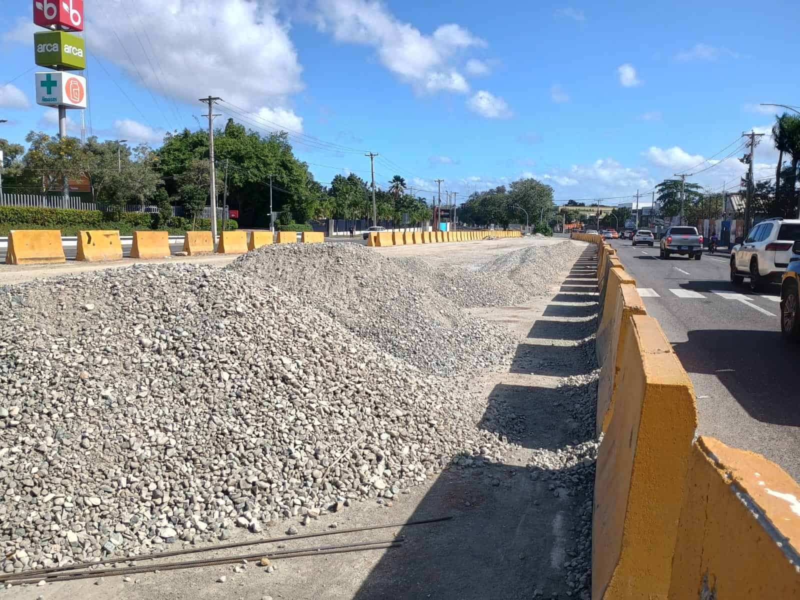 El trabajo en la Luper&oacute;n con 27 de Febrero es complejo para el sistema de agua potable de la Caasd.