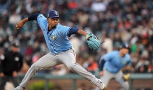 Edwin Uceta se queda fuera del Cl&aacute;sico Mundial de B&eacute;isbol por lesi&oacute;n