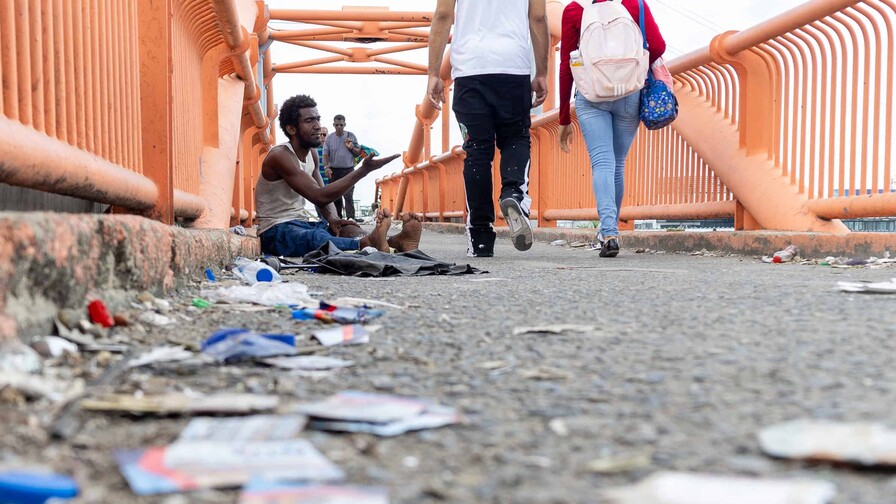 Crecimiento econ&oacute;mico sin derechos efectivos: la deuda pendiente del Estado Constitucional