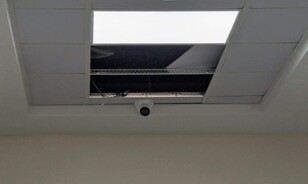 A menos de un mes de inaugurado, hospital de Dajab&oacute;n tiene plafones quitados