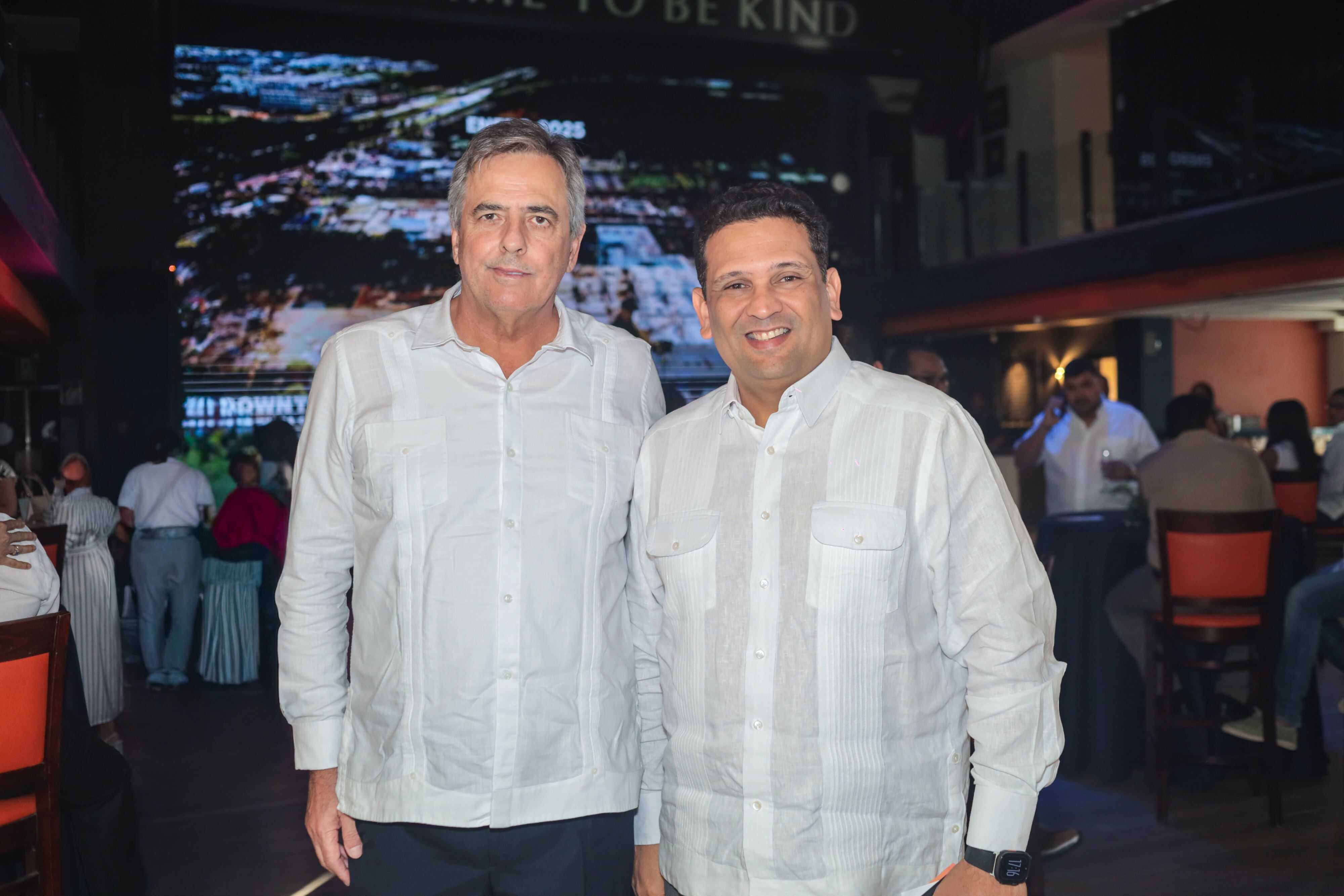 Mariano Moreno y Ariel P&eacute;rez.