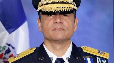 Abinader quita al director de la Polic&iacute;a y designa a Andr&eacute;s Modesto Cruz Cruz en su lugar