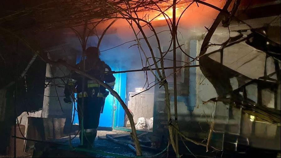 Ataque de drones ucranianos provoca un incendio en refinería de sureña región de Krasnodar