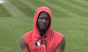 Elly de la Cruz llega m&aacute;s musculoso y con altas expectativas a los entrenamientos de los Rojos