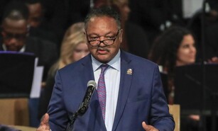 Congresista Espaillat destaca el legado de lucha y justicia del reverendo Jesse Jackson