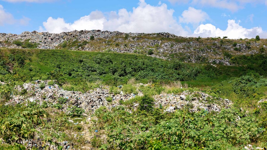 Inician obras provisionales para transformar el vertedero de Duquesa Inician obras provisionales para transformar el vertedero de Duquesa