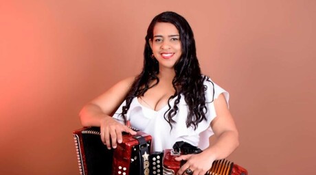 Yokaira Mart&iacute;nez, la doncella del acorde&oacute;n que apuesta por la educaci&oacute;n en la m&uacute;sica t&iacute;pica