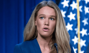 Portavoz de Seguridad Nacional, gran defensora de las redadas migratorias, deja su puesto