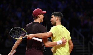 Jannik Sinner presiona a Carlos Alcaraz por el n&uacute;mero uno mundial de la ATP