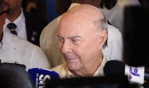 Entre sonrisas, Hip&oacute;lito descarta que Collado pueda quitarle candidatura presidencial a Carolina