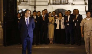 Jer&iacute; abandona el Palacio de Gobierno de Lima tras ser censurado por el Congreso de Per&uacute;
