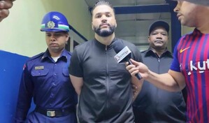 Arrestan a m&eacute;dico acusado de violar a paciente en Las Gu&aacute;ranas; ten&iacute;a tres denuncias previas