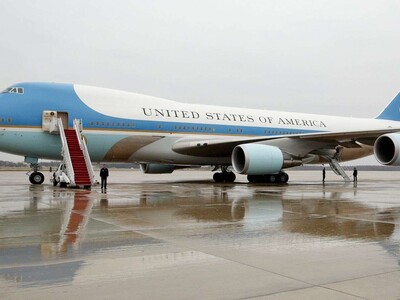 Donald Trump pide cambiar los colores de aviones presidenciales