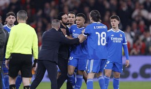 Baila Vin&iacute;cius y por favor nunca pares, escribe Mbapp&eacute; en las redes sociales