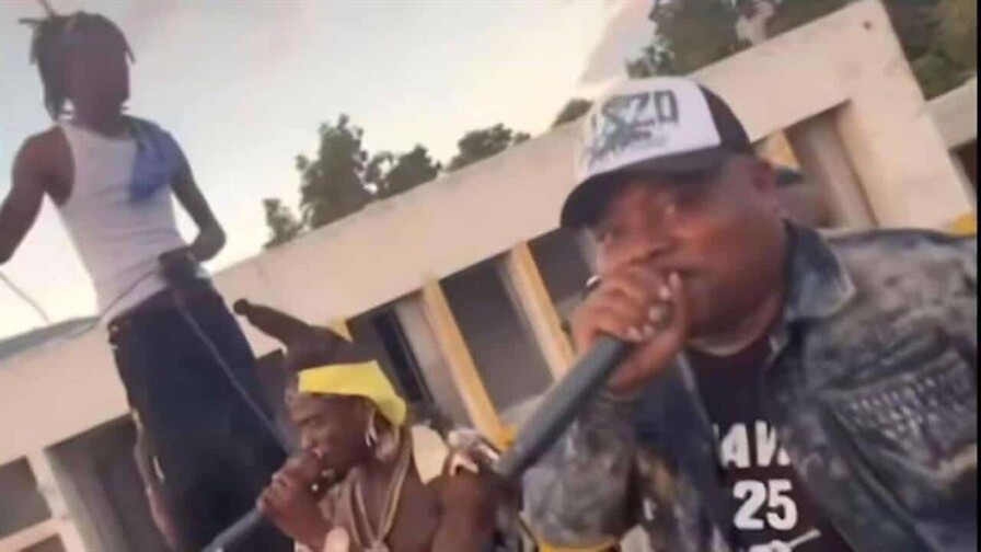 Ofrecen recompensa de hasta US$1 MM por líder de banda haitiana acusado de secuestrar estadounidense Ofrecen recompensa de hasta US$1 MM por líder de banda haitiana acusado de secuestrar estadounidense