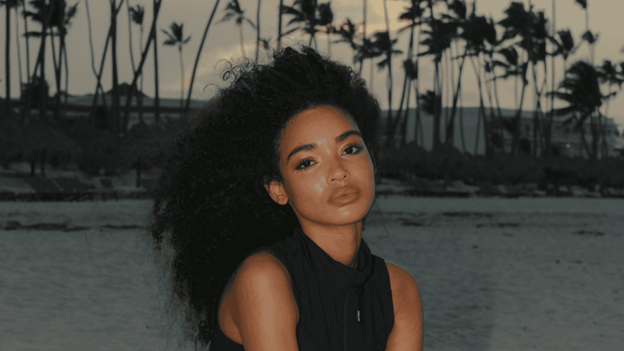 La modelo dominicana Diana Acosta inicia su carrera internacional La modelo dominicana Diana Acosta inicia su carrera internacional