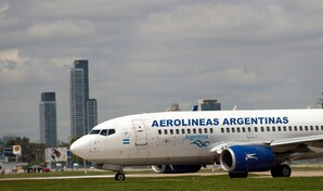 Cancelan decenas de vuelos en Argentina por la huelga general de este jueves