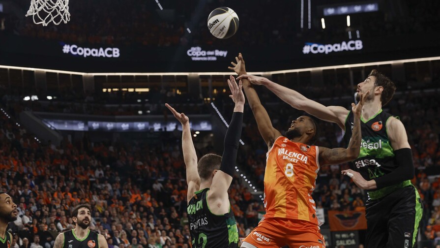 Montero y Badio desarman al Joventut y meten al Valencia en semifinales