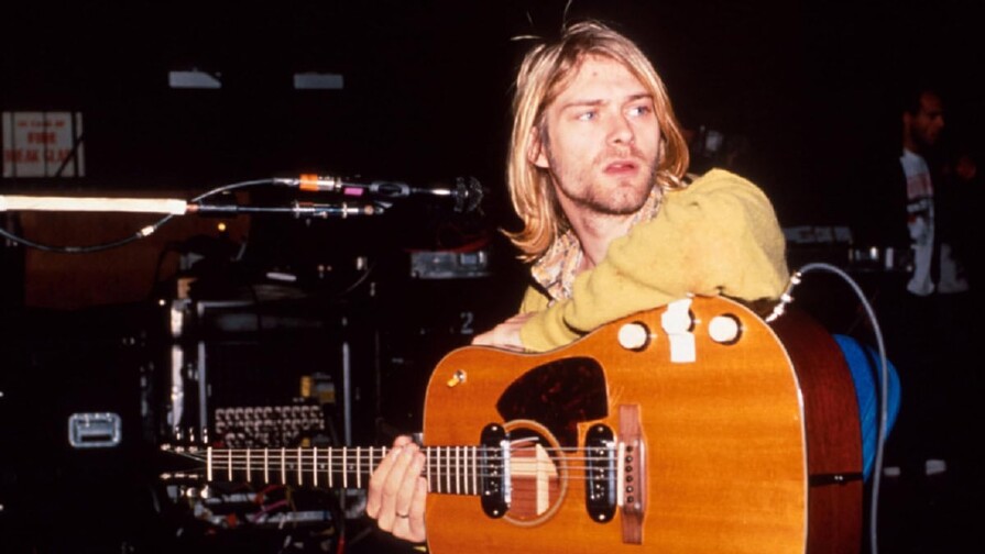 Capit&aacute;n retirado de la polic&iacute;a de Seattle cuestiona veredicto de suicidio de Kurt Cobain