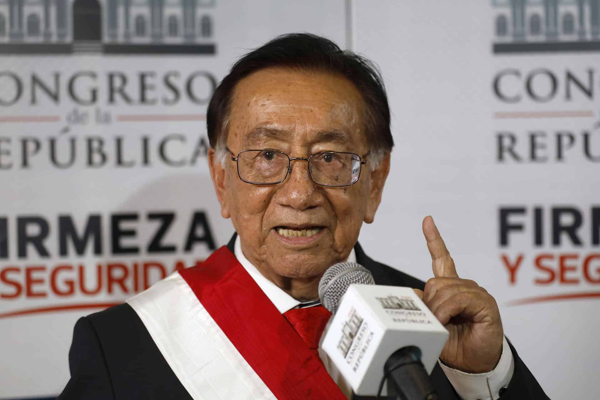  José María Balcázar, presidente interino de Perú, es el peor valorado.