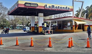 El sector privado en Cuba recibe ya combustible importado pese al asedio petrolero de EE.UU.