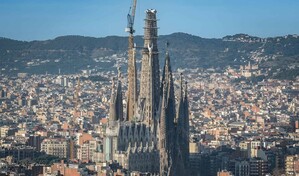 La Sagrada Familia, el templo espa&ntilde;ol de Gaud&iacute;, alcanza su altura m&aacute;xima: 172.5 metros