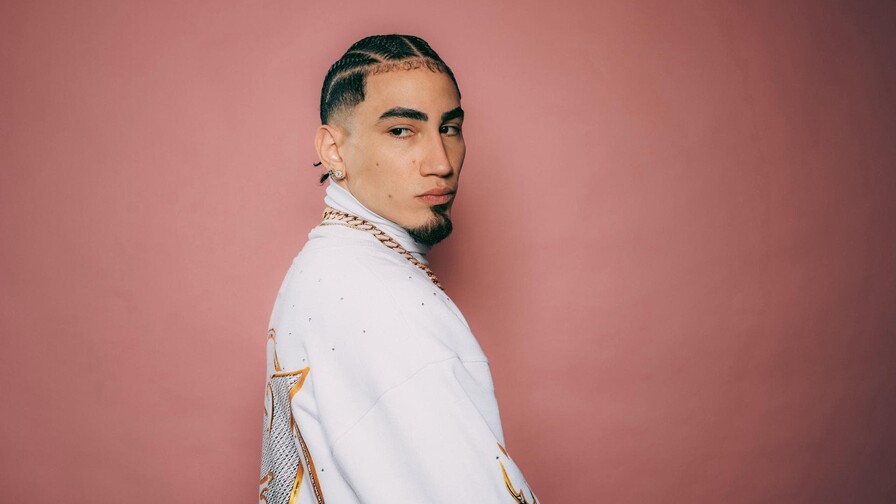 Omar Courtz apuesta por vivir el momento en su nuevo &aacute;lbum Por si ma&ntilde;ana no estoy