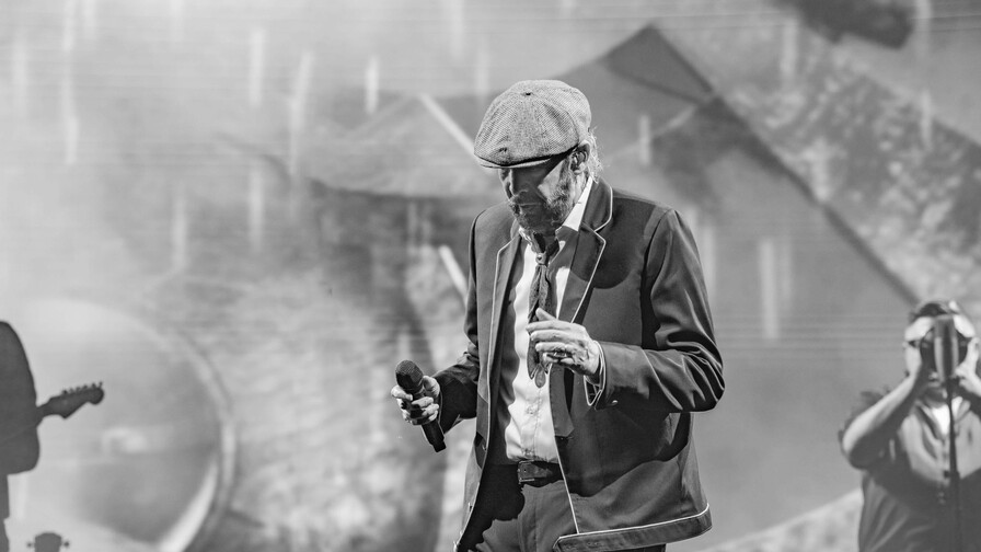 Juan Luis Guerra enciende el norte dominicano en concierto cargado de nostalgia y alegr&iacute;a