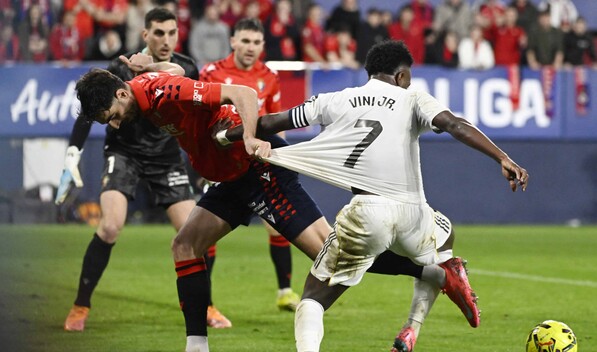 El Real Madrid pierde ante Osasuna, primera derrota en Liga de la era Arbeloa