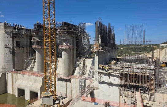 El Gobierno ejecuta desv&iacute;o final del r&iacute;o Guayub&iacute;n por presa Boca de los R&iacute;os