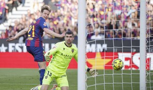 Barcelona recupera el liderato de La Liga tras vencer al Levante