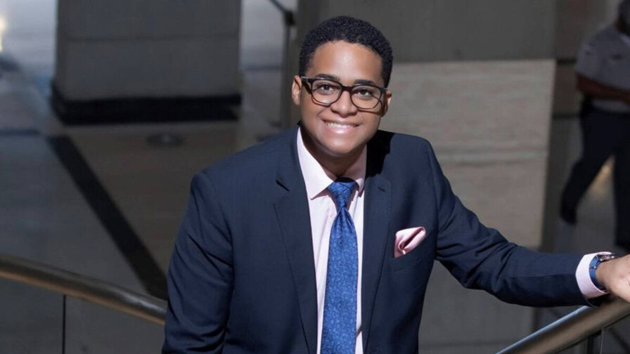 Abinader designa como subconsultor jurídico del Poder Ejecutivo a Félix María Tena Abinader designa como subconsultor jurídico del Poder Ejecutivo a Félix María Tena