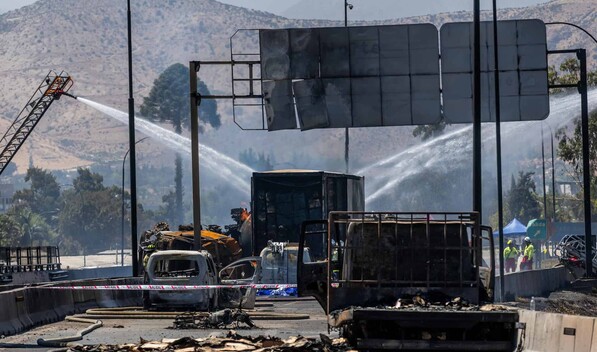 Ascienden a seis los muertos por la explosi&oacute;n de un cami&oacute;n con gas en Chile