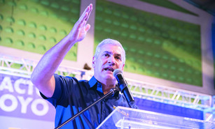 Gonzalo Castillo vuelve al ruedo pol&iacute;tico como aspirante presidencial por el PLD