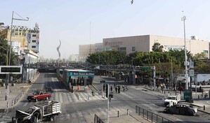 Integrantes del crimen organizado bloquean con incendios v&iacute;as de varios estados de M&eacute;xico