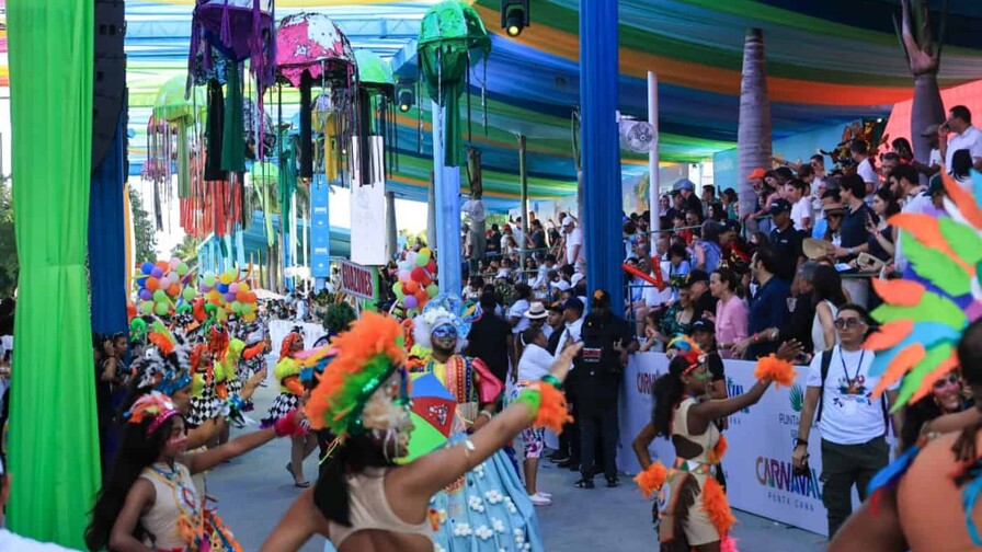 El Carnaval de Punta Cana 2026 deslumbra con identidad, cultura y creatividad
