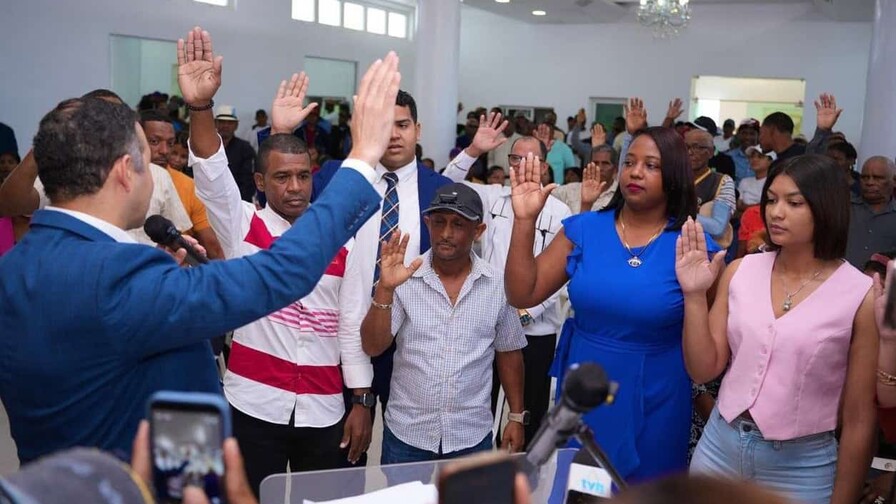 El PLD juramenta en La Altagracia a dirigentes de la Fuerza del Pueblo