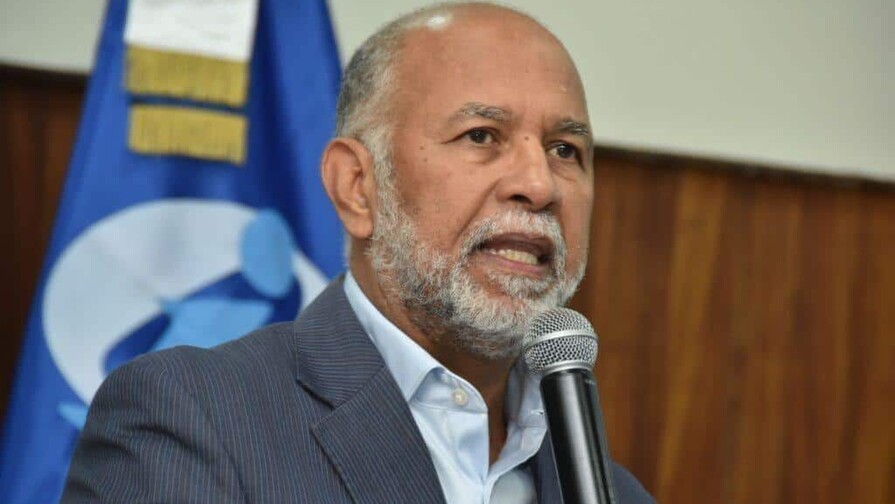 La ADP brinda acompa&ntilde;amiento legal a profesor agredido por estudiantes en liceo de Villa Consuelo