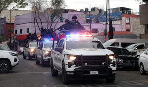 Caos y violencia en varios estados de M&eacute;xico tras muerte de El Mencho, l&iacute;der del CJNG