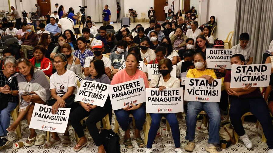 Fiscal de CPI confirma cargos de asesinato contra Duterte por su pol&iacute;tica antidrogas