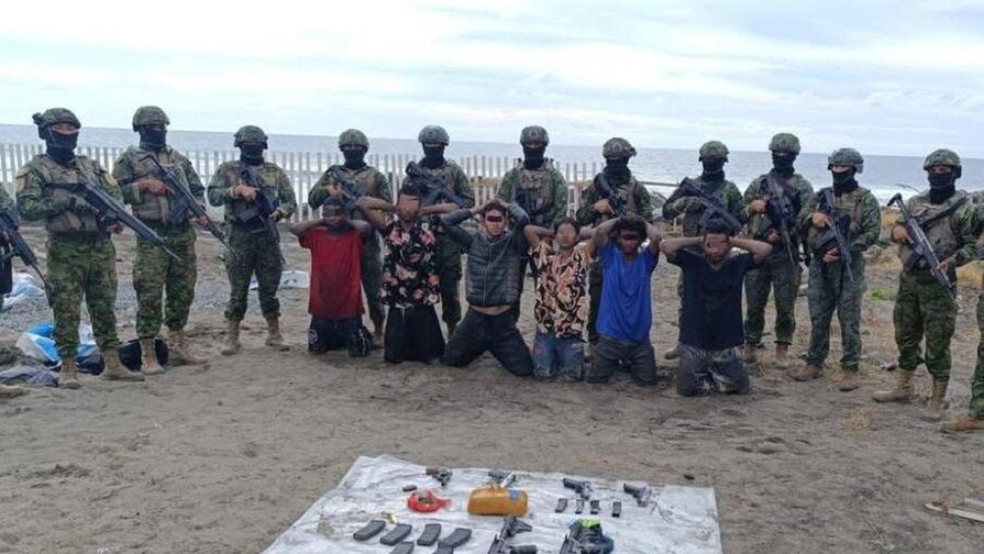 Ecuador detiene a alias La Vaca, cabecilla de Los Choneros, junto a otros 5 sospechosos Ecuador detiene a alias La Vaca, cabecilla de Los Choneros, junto a otros 5 sospechosos