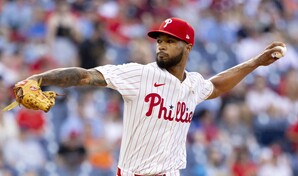 Cristopher S&aacute;nchez le gana duelo de zurdos a Tarik Skubal en la recta final de la primavera