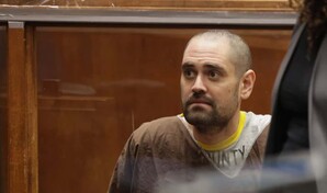 Nick Reiner se declara no culpable del asesinato de sus padres Rob y Michele Reiner