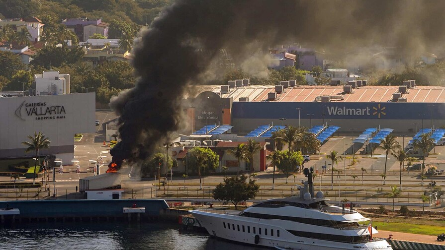 Ola de violencia sacude M&eacute;xico despu&eacute;s de la muerte del narco El Mencho Oseguera