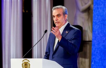 Por el apagón masivo, Presidencia aplaza la firma del acuerdo para el puerto espacial en Oviedo Por el apagón masivo, Presidencia aplaza la firma del acuerdo para el puerto espacial en Oviedo