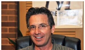 Hallan muerto al actor Robert Carradine, conocido por Lizzie McGuire; padec&iacute;a trastorno bipolar