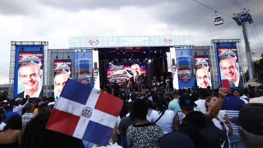 Cientos disfrutan de gran fiesta por la inauguraci&oacute;n del metro Los Alcarrizos