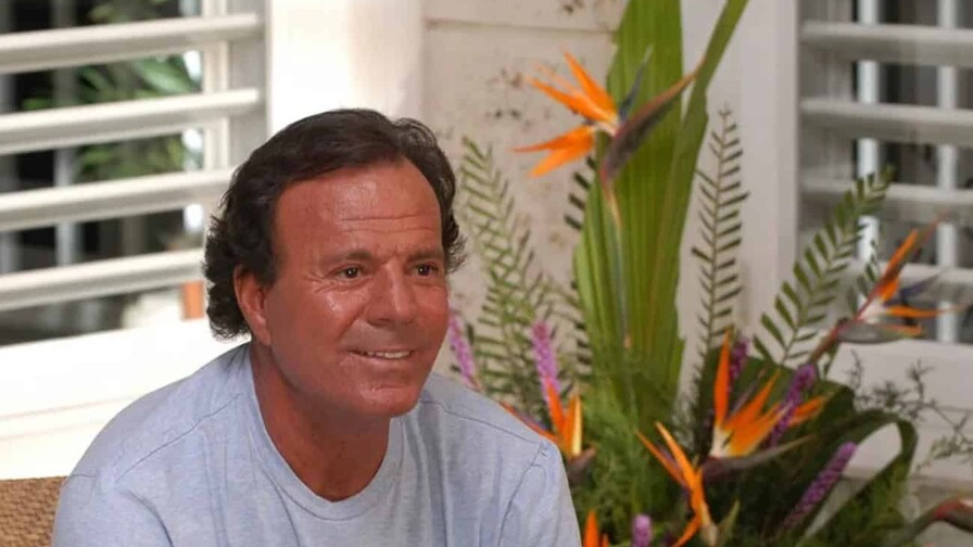 Julio Iglesias se querellará contra elDiario.es al no retractarse del montaje contra él Julio Iglesias se querellará contra elDiario.es al no retractarse del montaje contra él